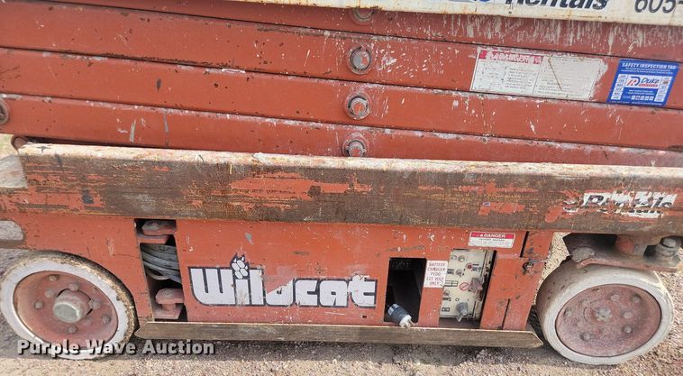 image for item NZ9878 1998 Snorkel SL-19 scissor lift