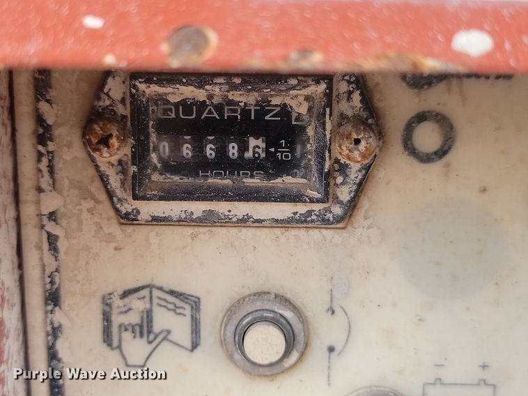 image for item NZ9878 1998 Snorkel SL-19 scissor lift