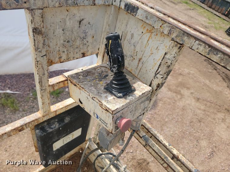 image for item NZ9878 1998 Snorkel SL-19 scissor lift