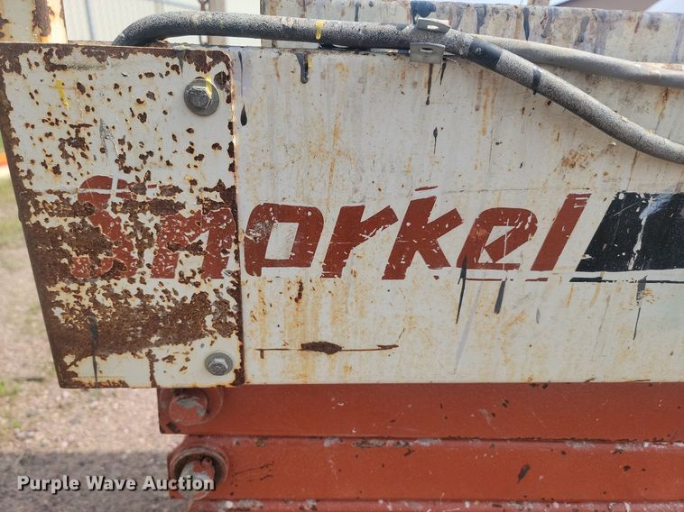 image for item NZ9878 1998 Snorkel SL-19 scissor lift