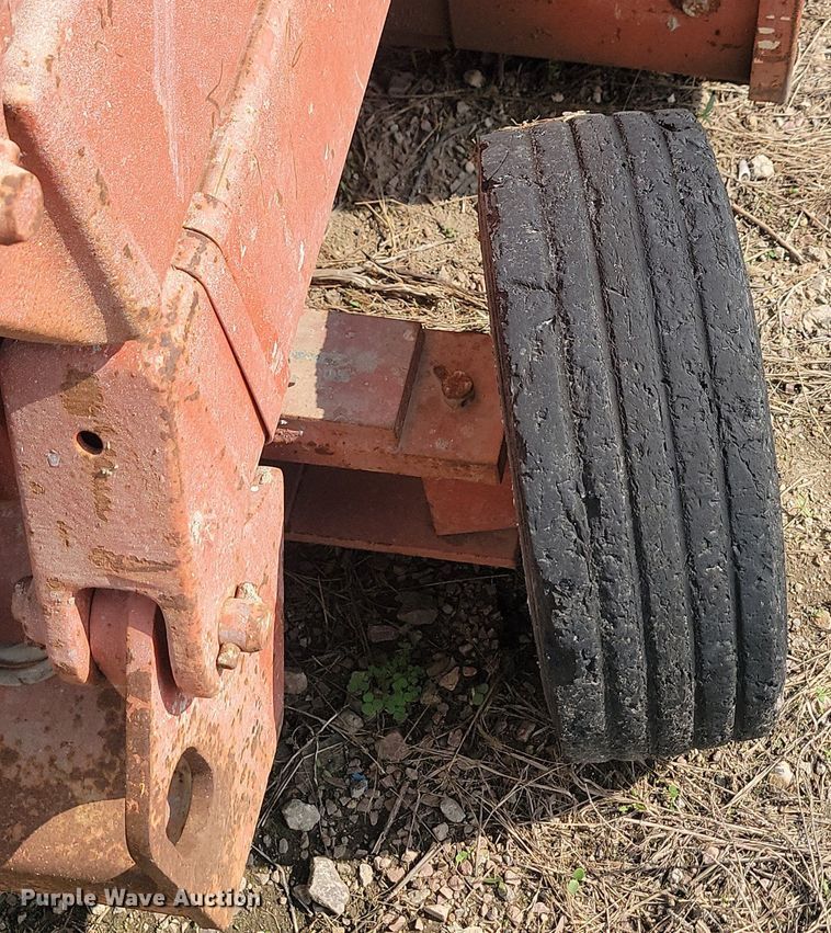 image for item NZ9879 1993 Snorkel 2546 scissor lift