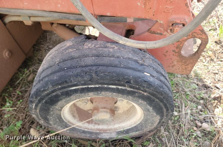 image for item NZ9879 1993 Snorkel 2546 scissor lift