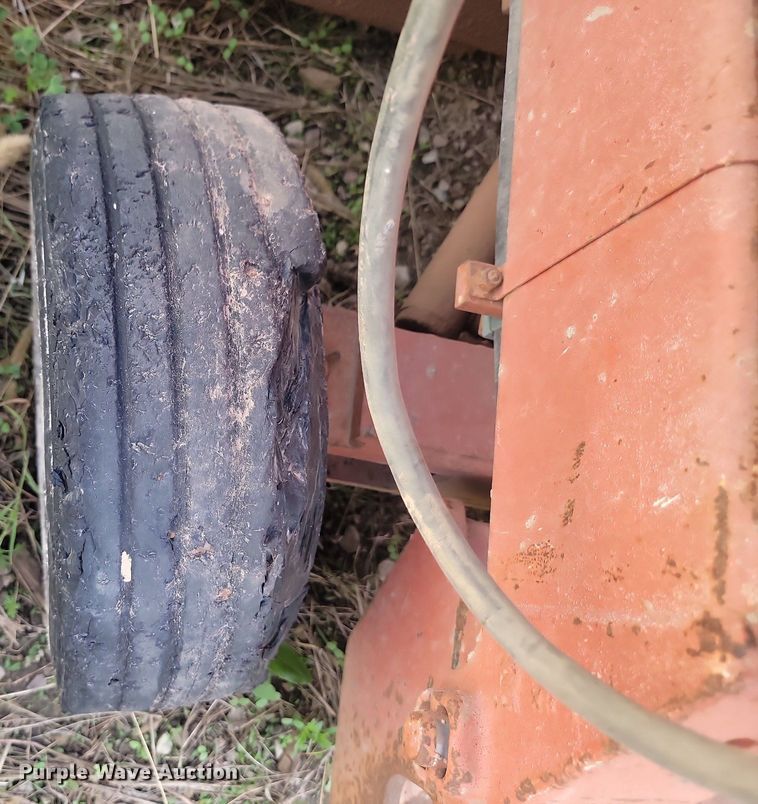 image for item NZ9879 1993 Snorkel 2546 scissor lift