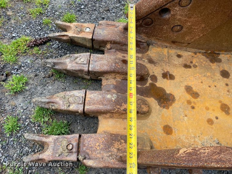 image for item OG9906 2002 Komatsu  PC150LC-6K excavator