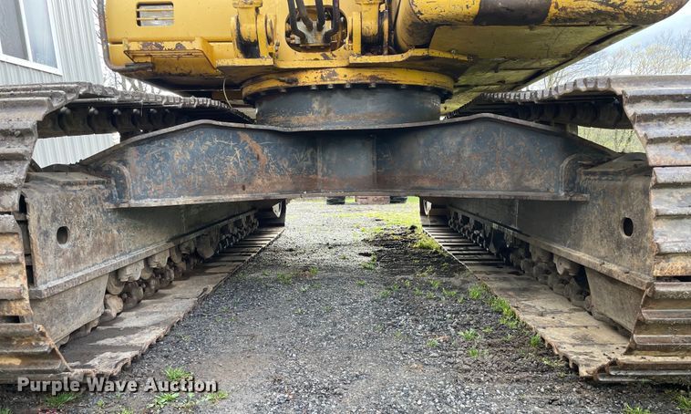 image for item OG9906 2002 Komatsu  PC150LC-6K excavator