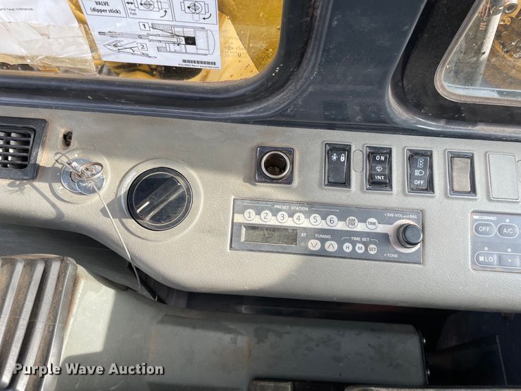 image for item OG9906 2002 Komatsu  PC150LC-6K excavator