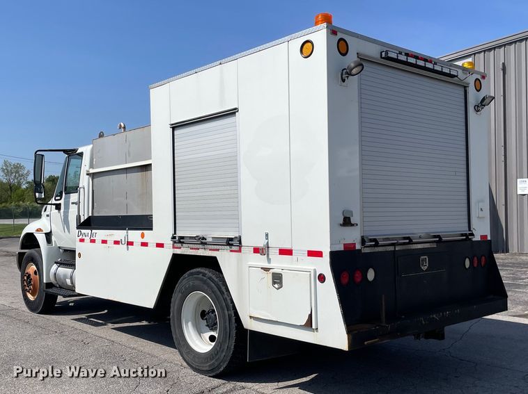 image for item OG9912 2014 International  4400 sewer jetter truck