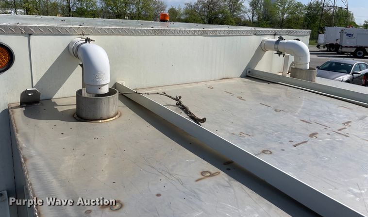 image for item OG9912 2014 International  4400 sewer jetter truck