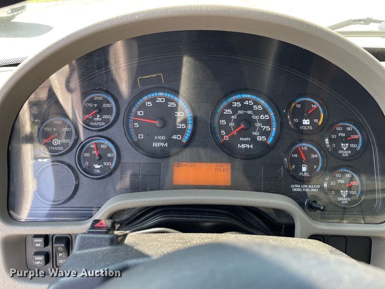 image for item OG9912 2014 International  4400 sewer jetter truck