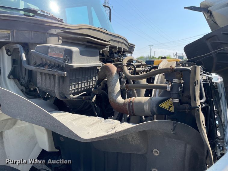 image for item OG9912 2014 International  4400 sewer jetter truck