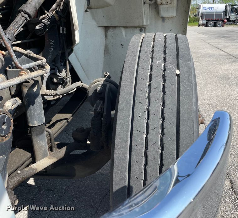 image for item OG9912 2014 International  4400 sewer jetter truck