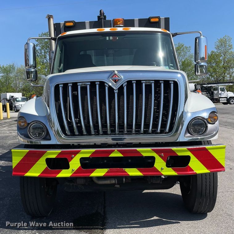 image for item OG9913 2008 International  7400  sewer jetter truck