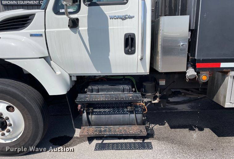 image for item OG9913 2008 International  7400  sewer jetter truck