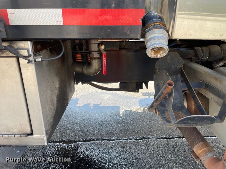 image for item OG9913 2008 International  7400  sewer jetter truck