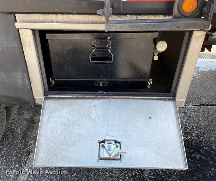 image for item OG9913 2008 International  7400  sewer jetter truck