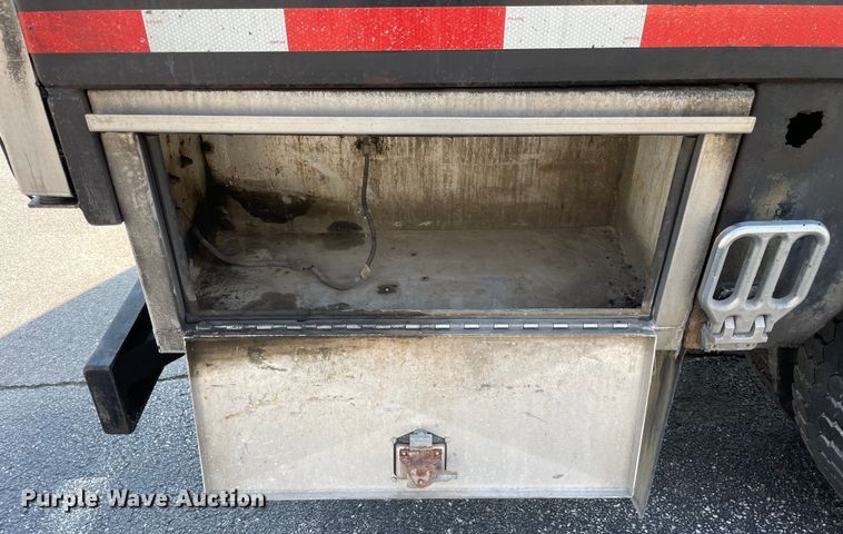 image for item OG9913 2008 International  7400  sewer jetter truck