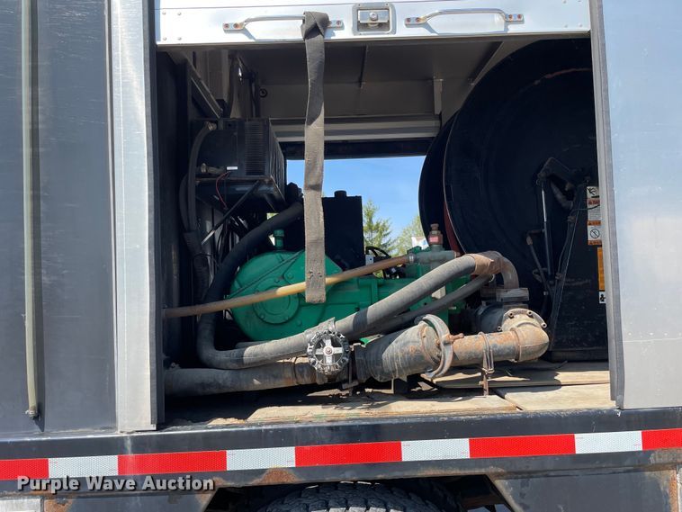 image for item OG9913 2008 International  7400  sewer jetter truck