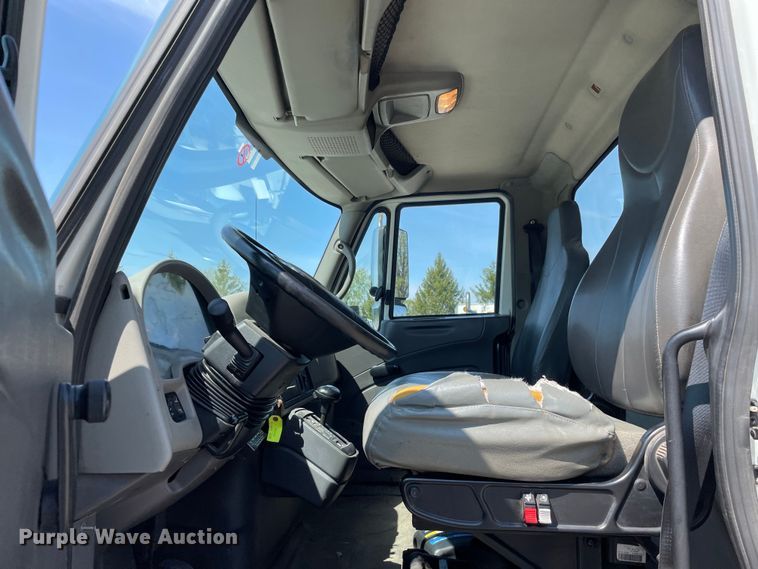 image for item OG9913 2008 International  7400  sewer jetter truck