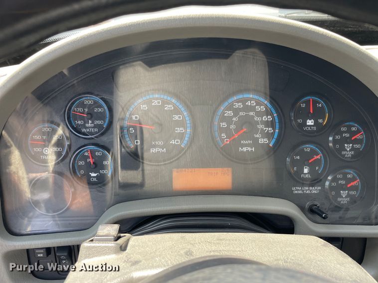 image for item OG9913 2008 International  7400  sewer jetter truck