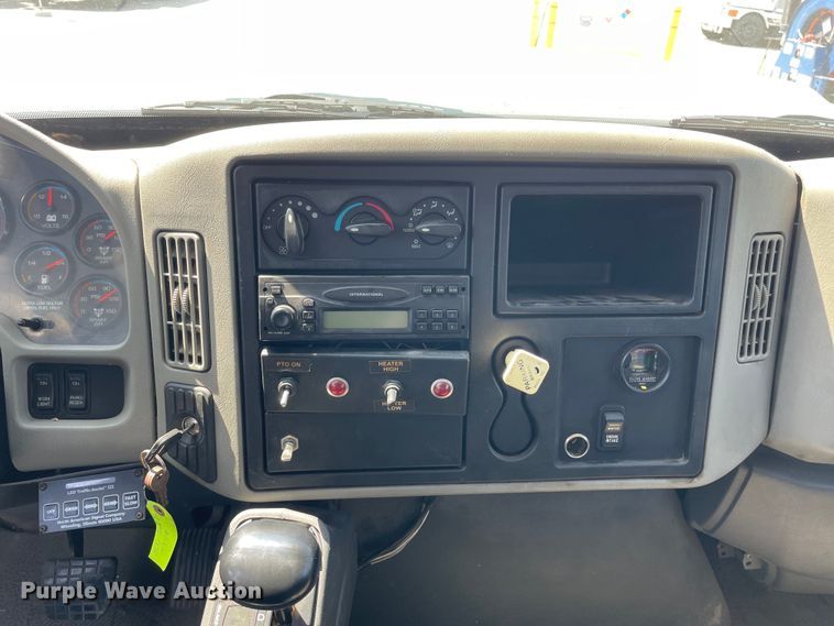 image for item OG9913 2008 International  7400  sewer jetter truck