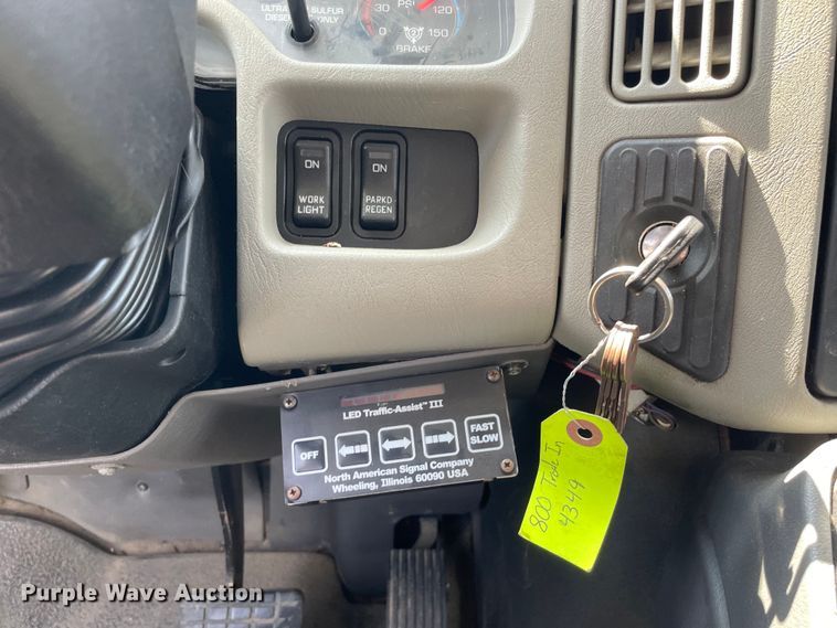 image for item OG9913 2008 International  7400  sewer jetter truck