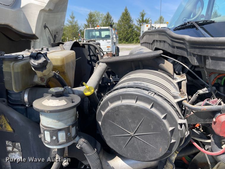 image for item OG9913 2008 International  7400  sewer jetter truck
