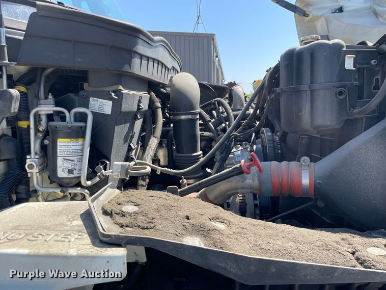 image for item OG9913 2008 International  7400  sewer jetter truck