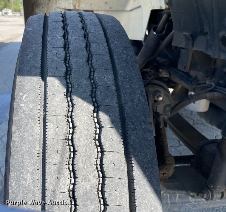 image for item OG9913 2008 International  7400  sewer jetter truck