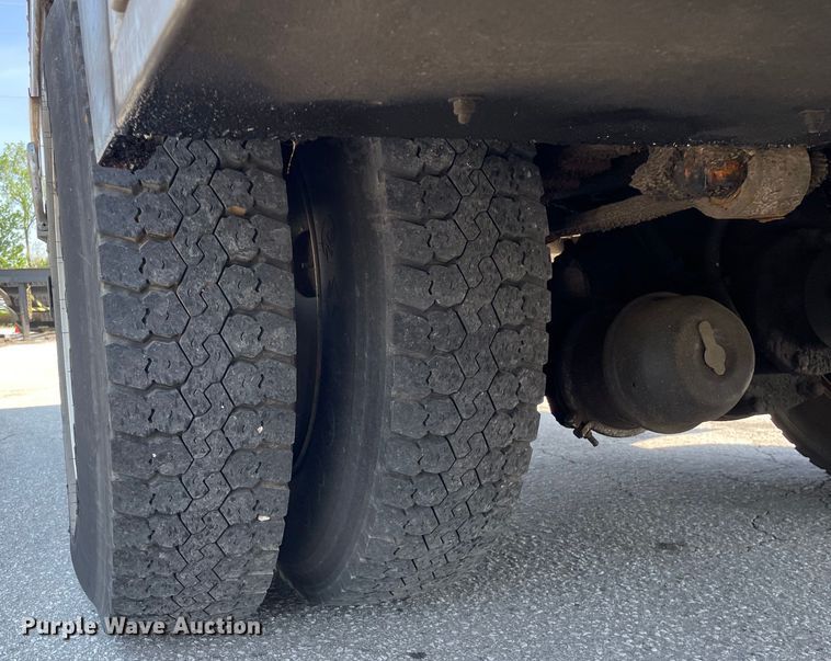 image for item OG9913 2008 International  7400  sewer jetter truck