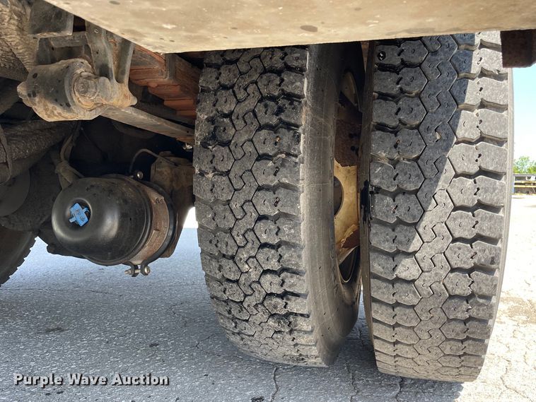 image for item OG9913 2008 International  7400  sewer jetter truck