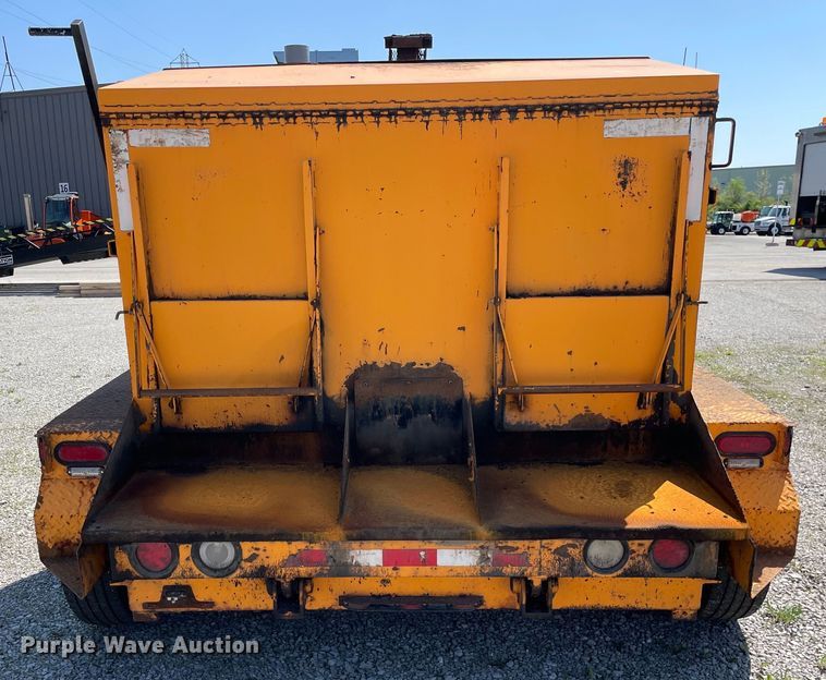 image for item OG9914 2014 Keizer-Morris 8000T asphalt hot box trailer