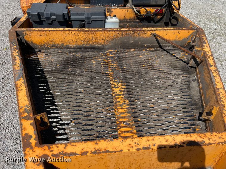 image for item OG9914 2014 Keizer-Morris 8000T asphalt hot box trailer