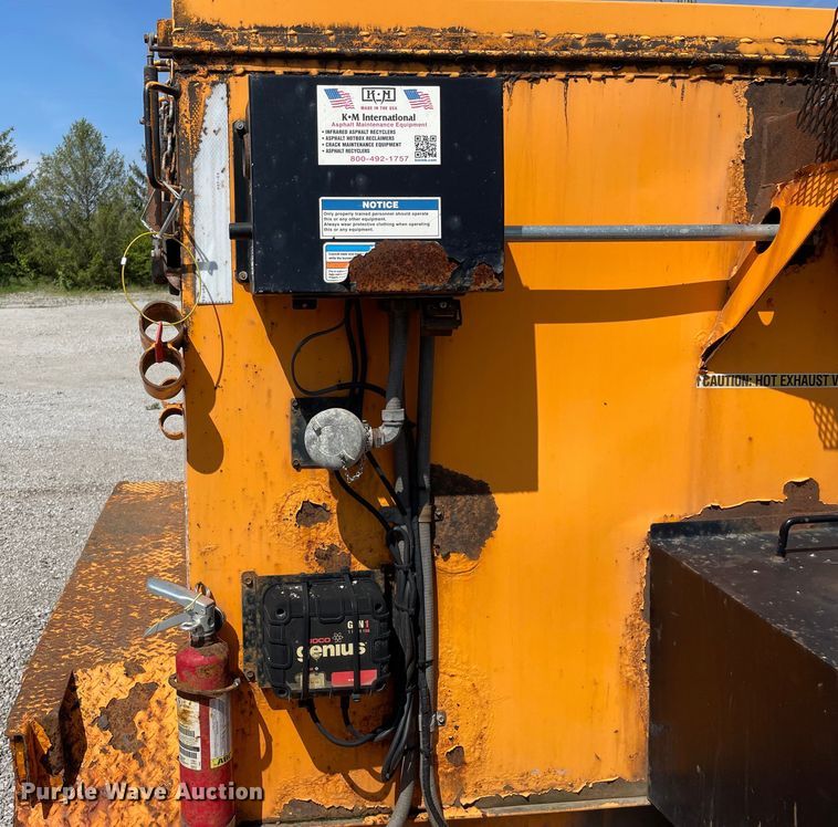 image for item OG9914 2014 Keizer-Morris 8000T asphalt hot box trailer