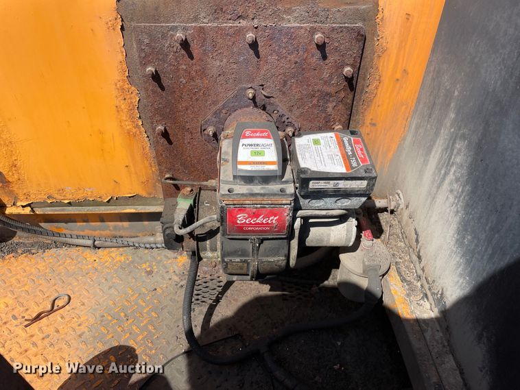 image for item OG9914 2014 Keizer-Morris 8000T asphalt hot box trailer