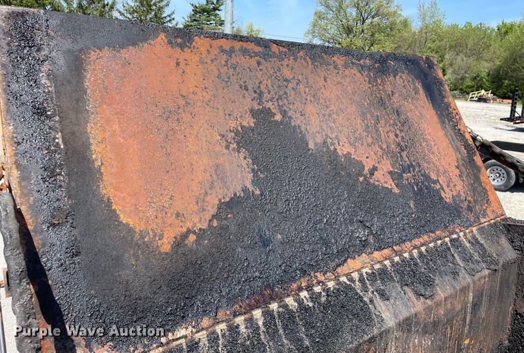 image for item OG9914 2014 Keizer-Morris 8000T asphalt hot box trailer