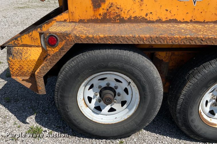 image for item OG9914 2014 Keizer-Morris 8000T asphalt hot box trailer