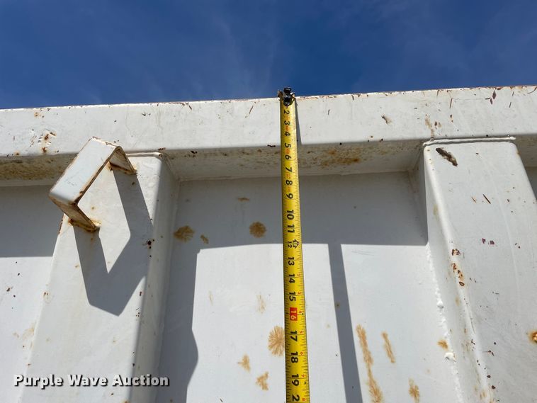 image for item OG9916 2003 International  4400 dump truck