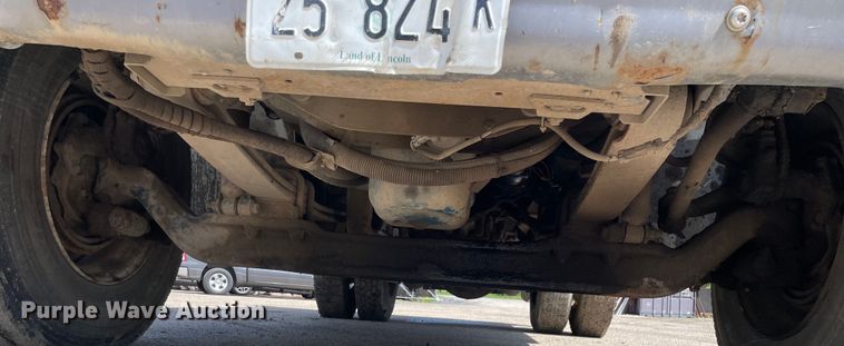 image for item OG9916 2003 International  4400 dump truck