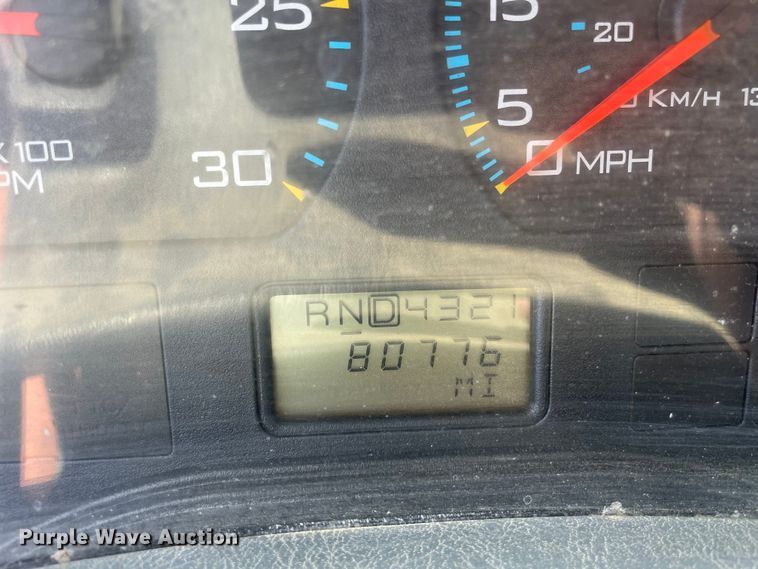 image for item OG9916 2003 International  4400 dump truck