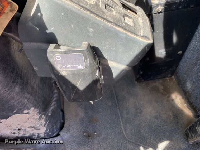 image for item OG9916 2003 International  4400 dump truck