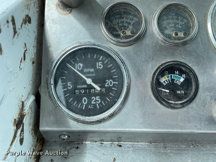 image for item OG9936 Mud Cat SP915 dredge