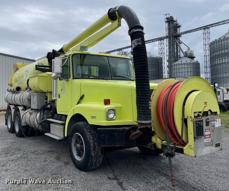 image for item OG9938 1999 Volvo  WG sewer jetter truck