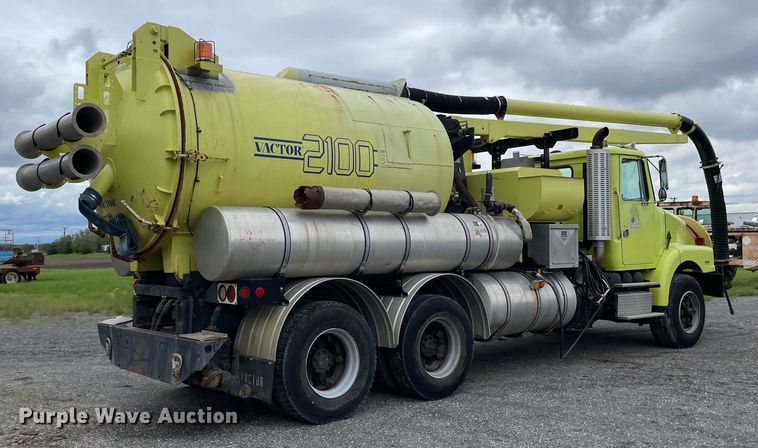 image for item OG9938 1999 Volvo  WG sewer jetter truck