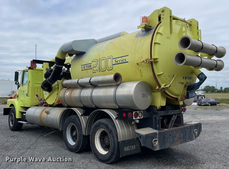 image for item OG9938 1999 Volvo  WG sewer jetter truck