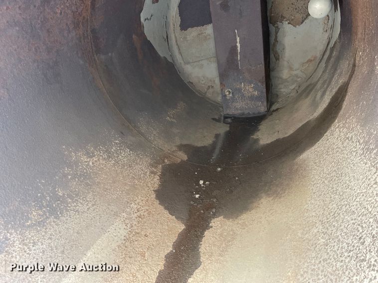 image for item OG9938 1999 Volvo  WG sewer jetter truck