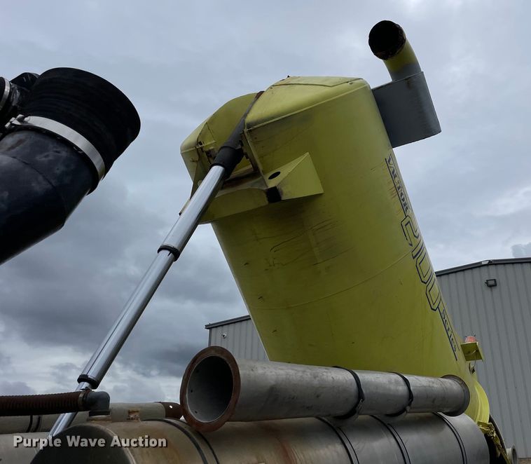 image for item OG9938 1999 Volvo  WG sewer jetter truck