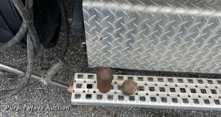 image for item OG9938 1999 Volvo  WG sewer jetter truck