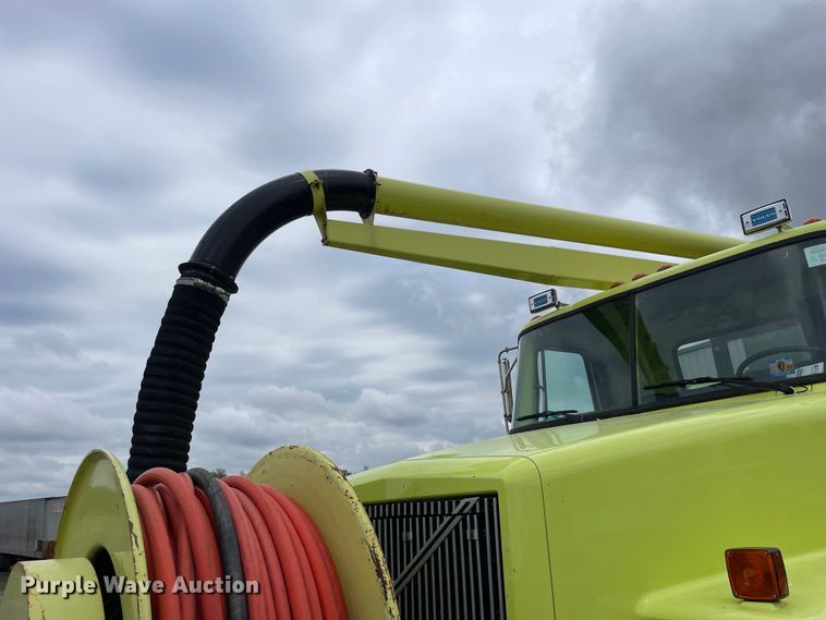 image for item OG9938 1999 Volvo  WG sewer jetter truck