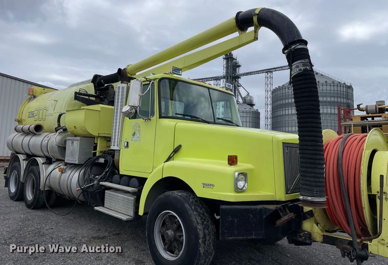 image for item OG9938 1999 Volvo  WG sewer jetter truck