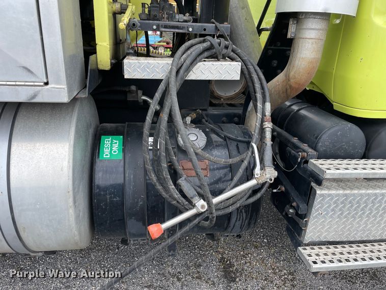 image for item OG9938 1999 Volvo  WG sewer jetter truck